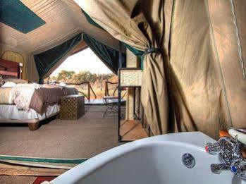 Camp Savuti Hotel Buitenkant foto
