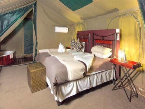 Camp Savuti Hotel Buitenkant foto